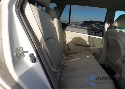 2011 Subaru Outback 2.5I Premium z USA, uszkodzony, nr VIN 4S4BRBCC4B3346100